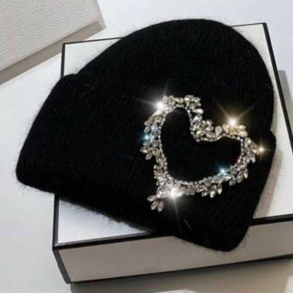 Women’s / Girls Black Skull  Hat with Bling Heart Detail